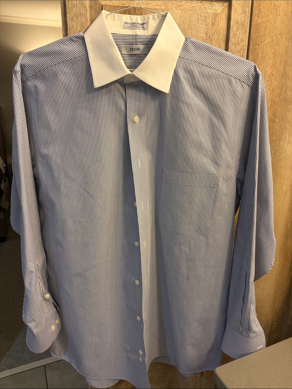 Izod Blue Pinstripe Dress Shirt with White Contrast Collar 16.5” 32/33 cotton